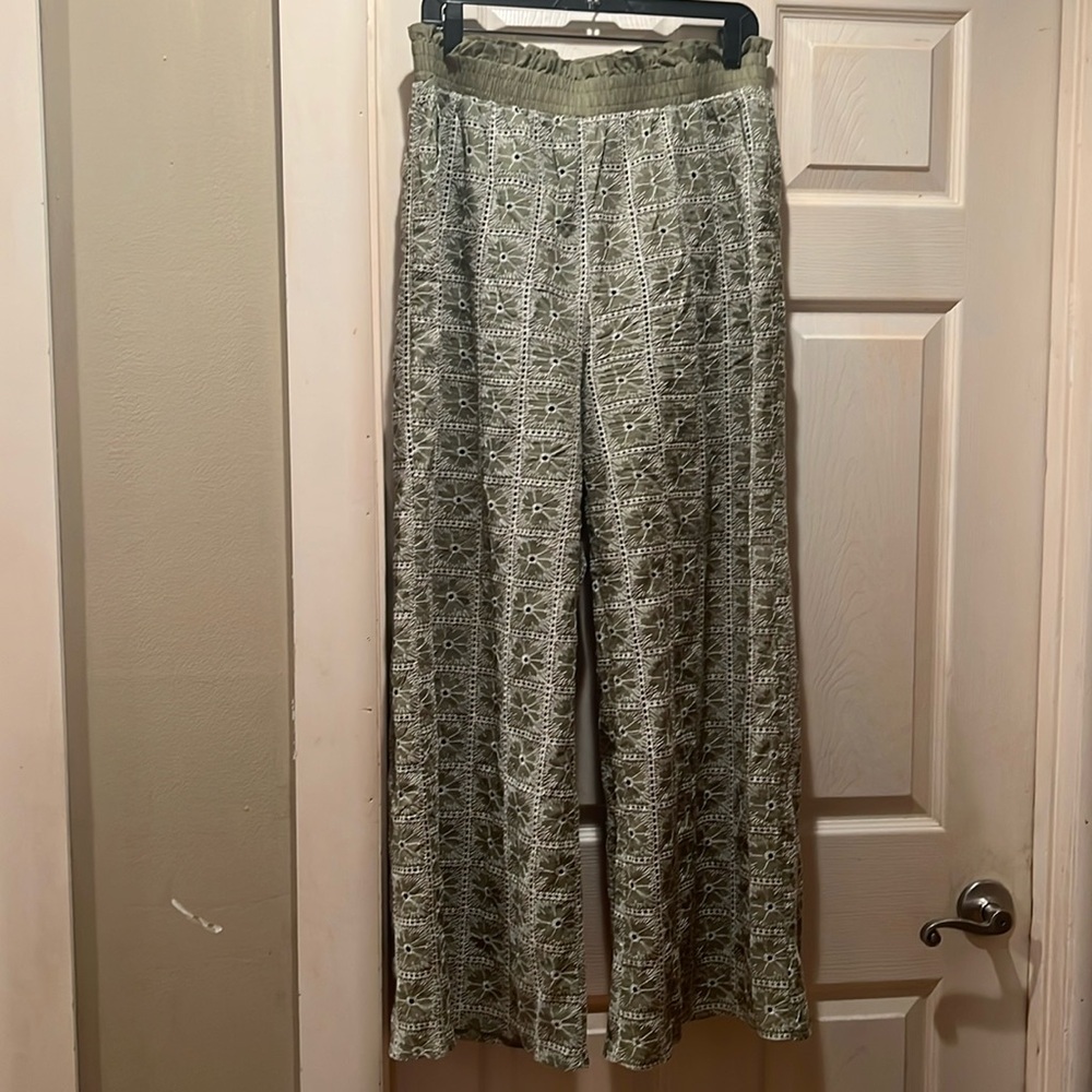 Chic Green Wide Leg Pants and Top Set